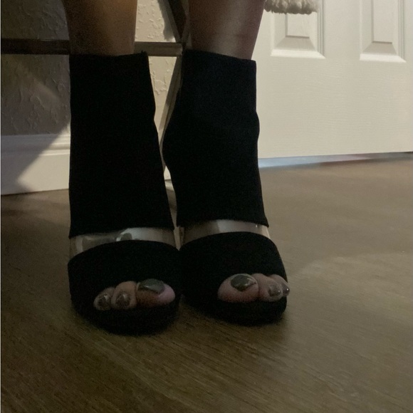 Black Booties Guess - Picture 4 of 10